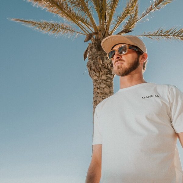 ⁦חולצת MANERA⁩ – תמונה ⁦2⁩
