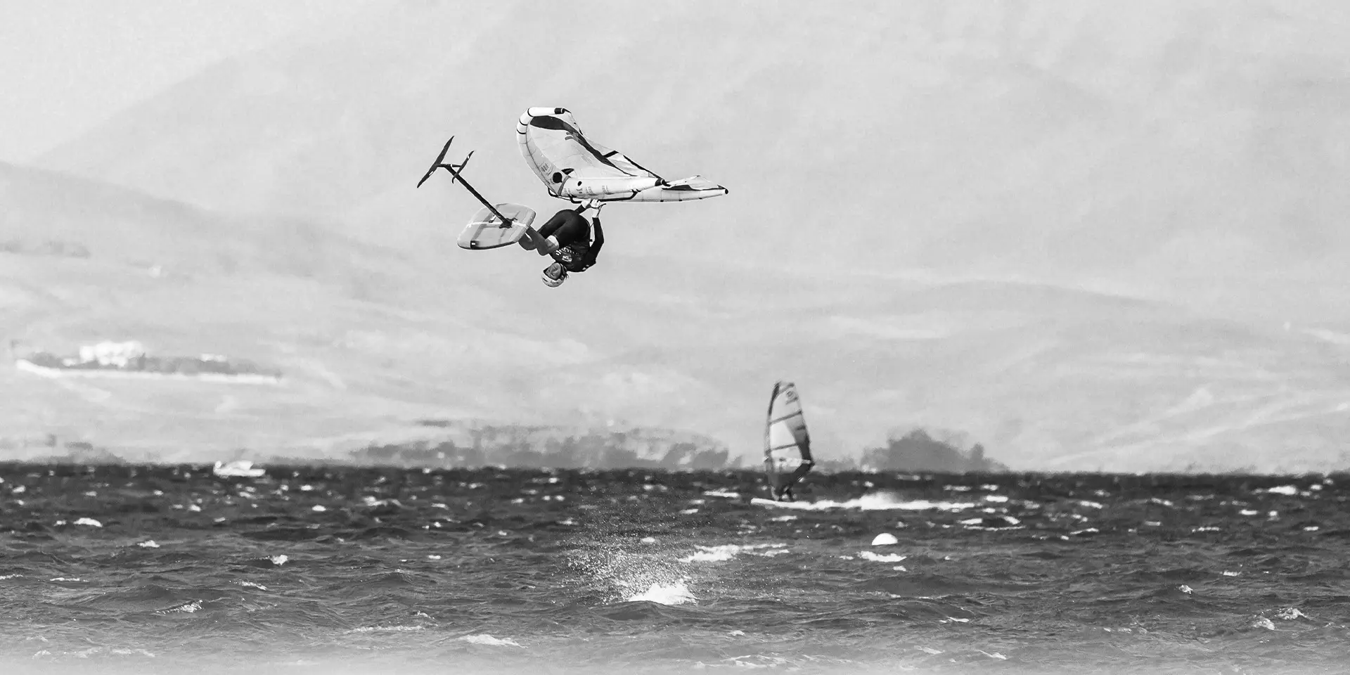 CARBON BOOM - STRIKE V.4 - מנור לווינג – תמונה 4