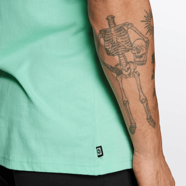THE ONE TEE