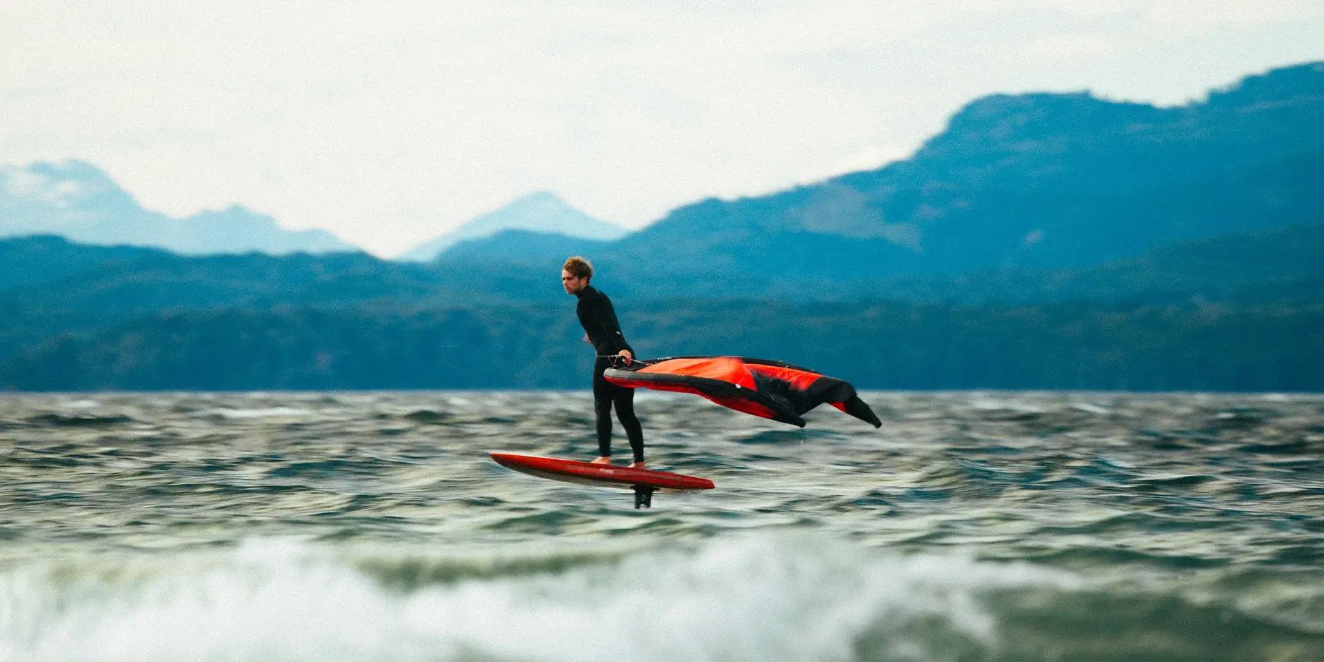 2026 ROCKET MIDLENGTH CARBON - גלשן ווינג קרבון – תמונה 2