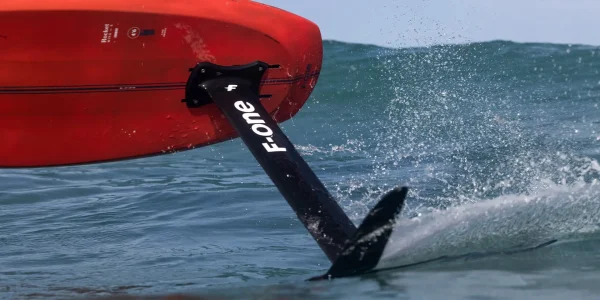 CARBON MAST 16 2025